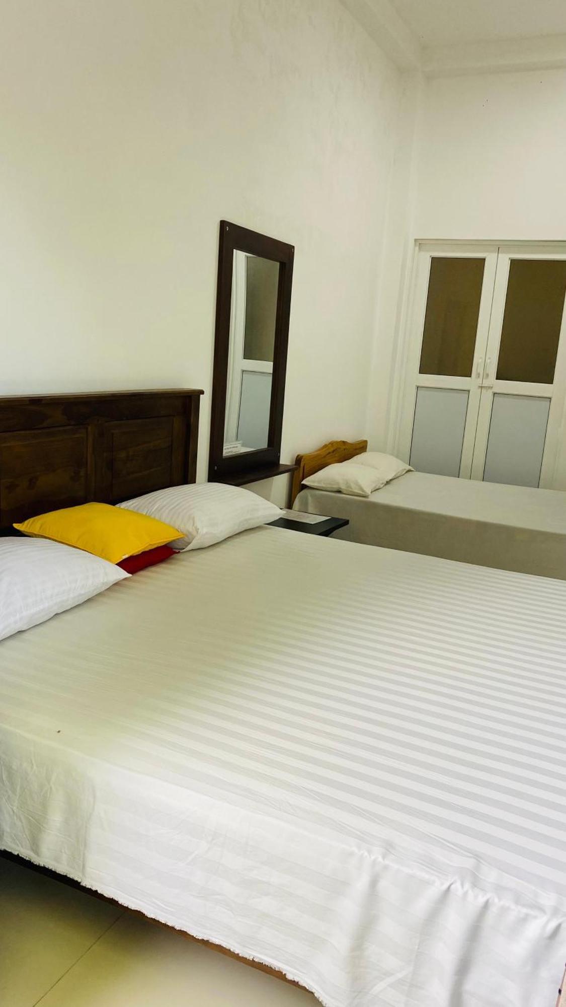 Coco Rooms Гале Екстериор снимка