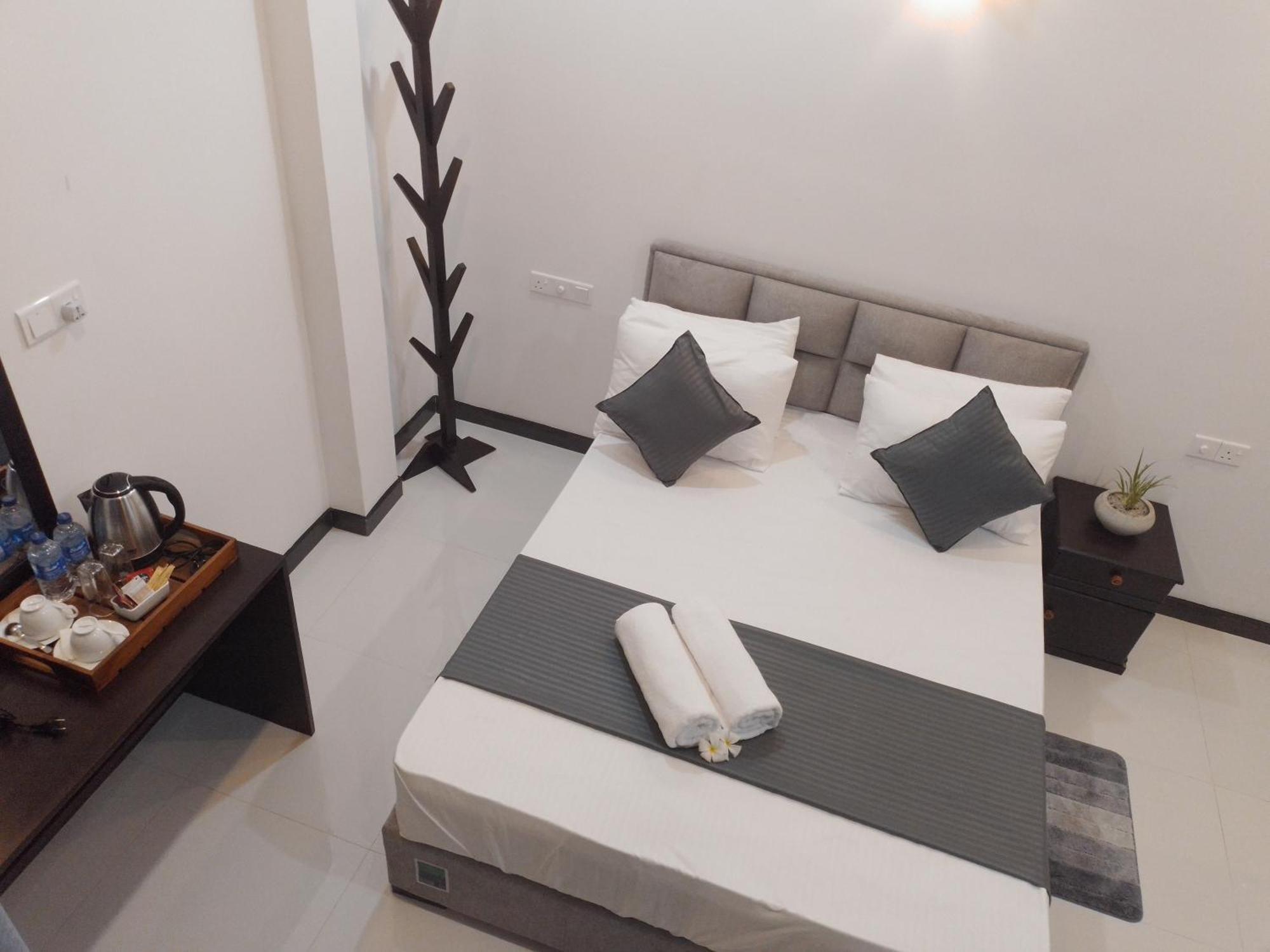 Coco Rooms Гале Екстериор снимка