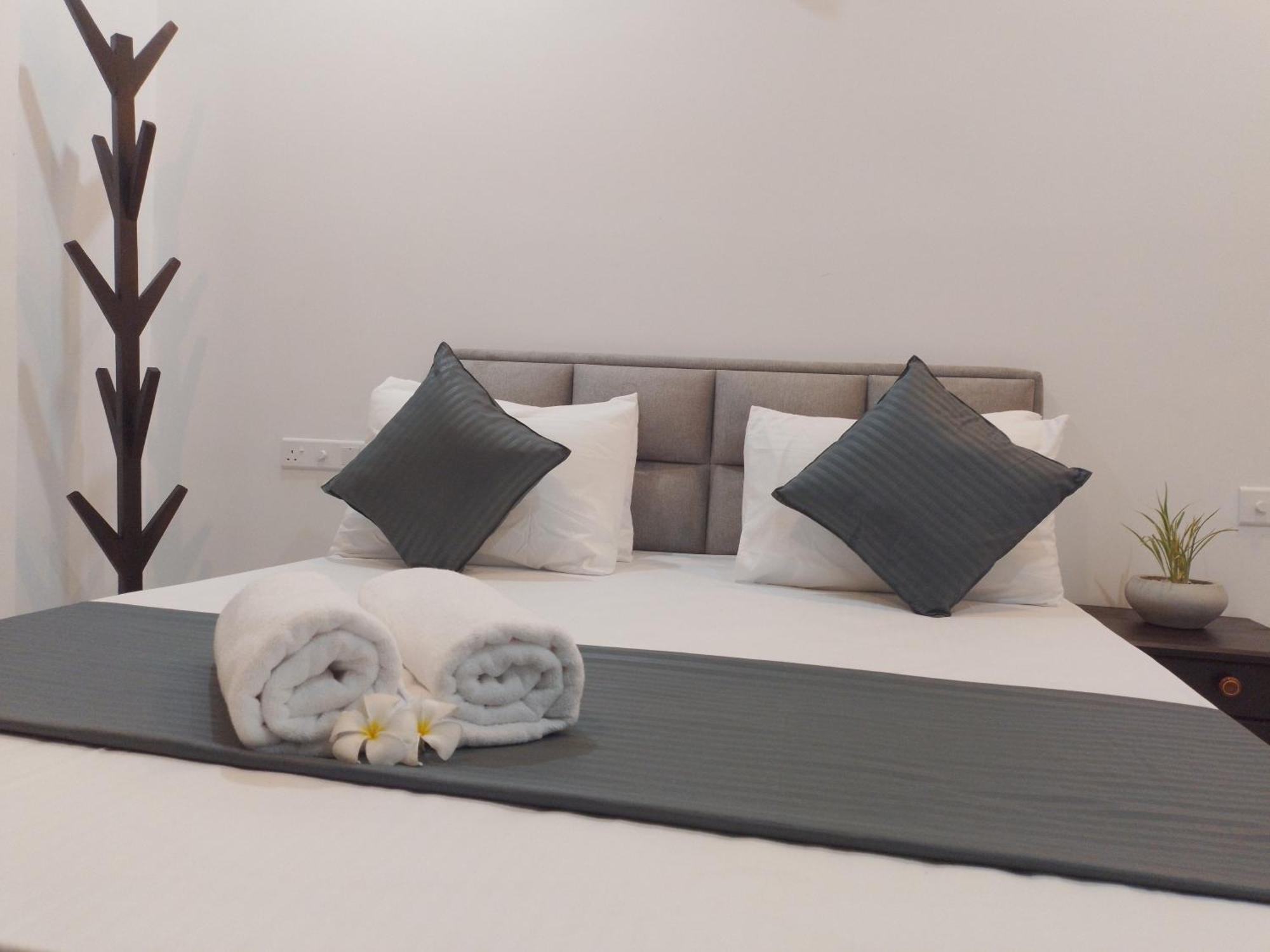 Coco Rooms Гале Екстериор снимка
